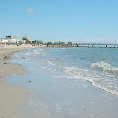 Ostsee-ferienparadies Fuer 8 Personen 別荘 Großenbrode
