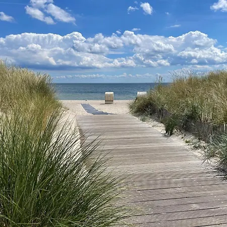 Ostsee-ferienparadies Fuer 8 Personen Großenbrode